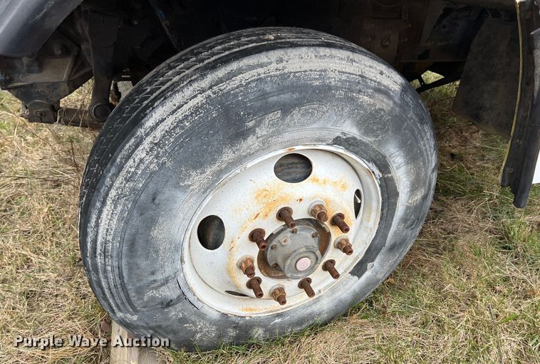 image for item ID9344 2000 Sterling L9500  ready mix truck