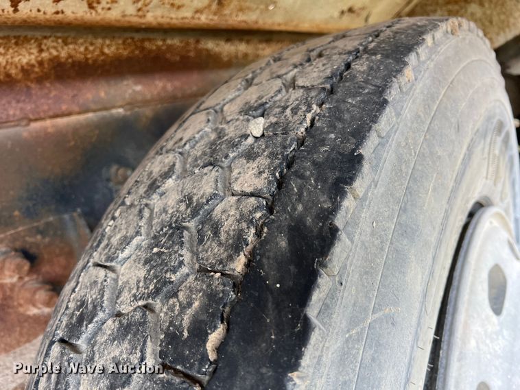 image for item ID9344 2000 Sterling L9500  ready mix truck