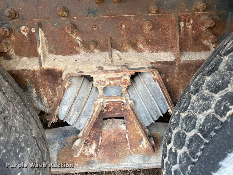 image for item ID9344 2000 Sterling L9500  ready mix truck