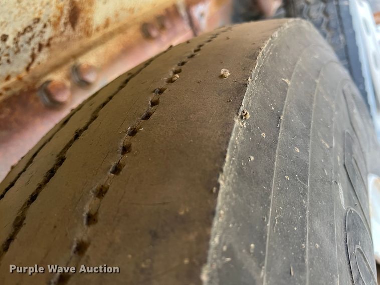 image for item ID9344 2000 Sterling L9500  ready mix truck