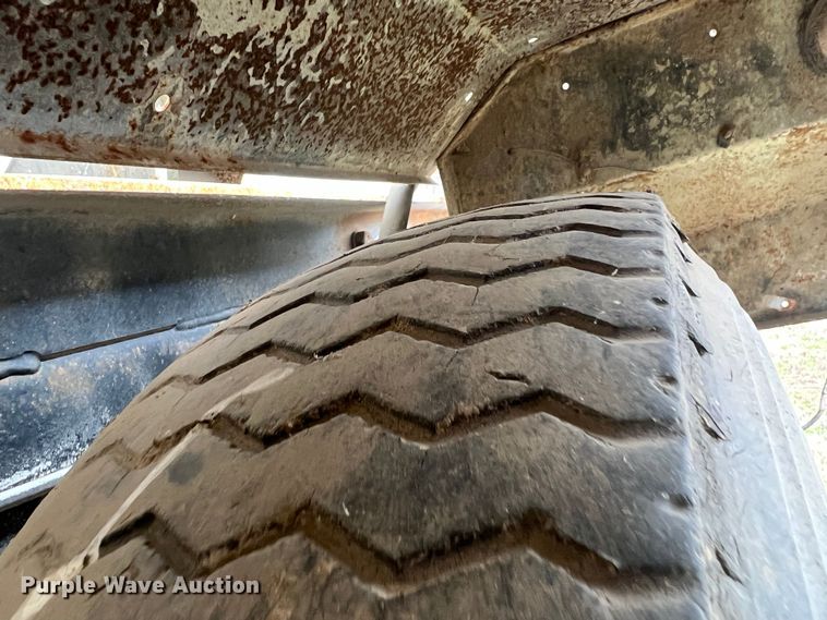 image for item ID9344 2000 Sterling L9500  ready mix truck