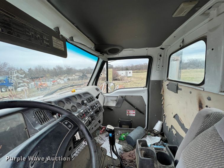 image for item ID9345 2000 Sterling L9500  ready mix truck