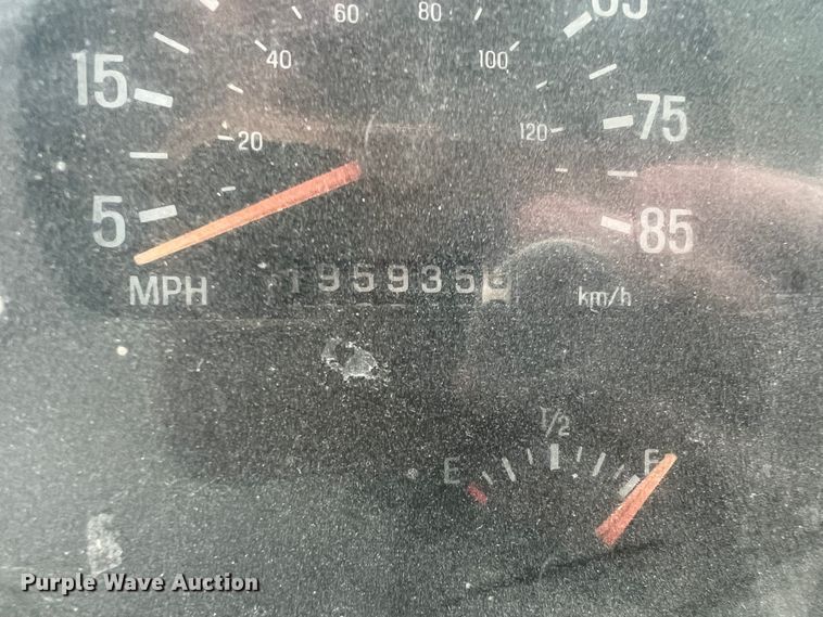 image for item ID9345 2000 Sterling L9500  ready mix truck