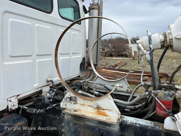 image for item ID9345 2000 Sterling L9500  ready mix truck