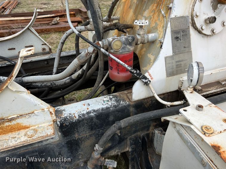 image for item ID9345 2000 Sterling L9500  ready mix truck