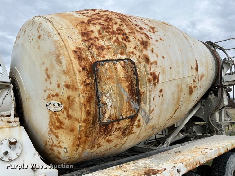 image for item ID9345 2000 Sterling L9500  ready mix truck