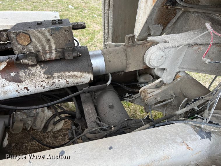 image for item ID9345 2000 Sterling L9500  ready mix truck