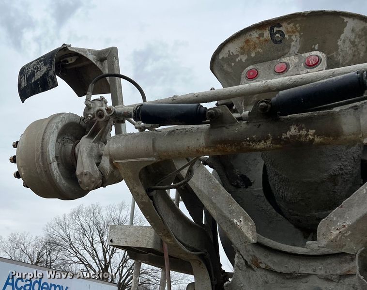 image for item ID9345 2000 Sterling L9500  ready mix truck