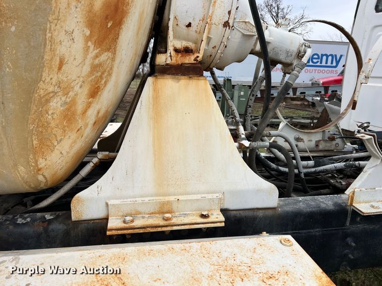 image for item ID9345 2000 Sterling L9500  ready mix truck