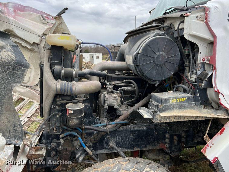 image for item ID9345 2000 Sterling L9500  ready mix truck