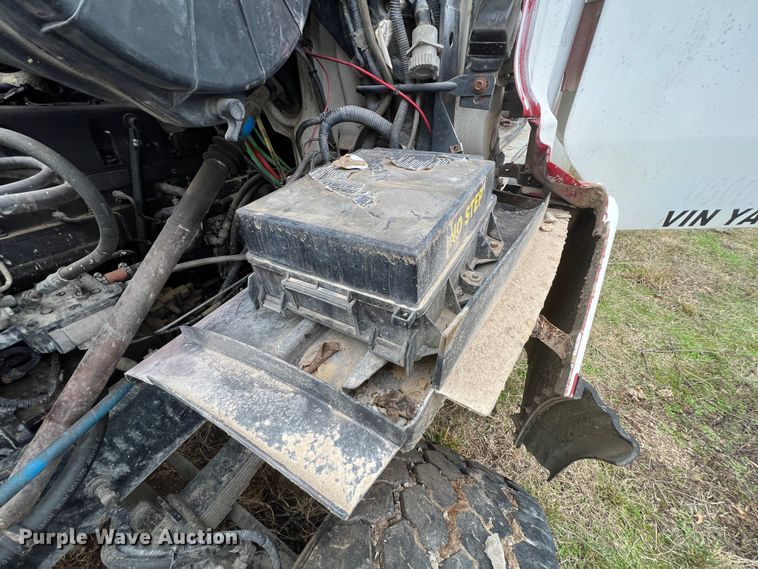 image for item ID9345 2000 Sterling L9500  ready mix truck