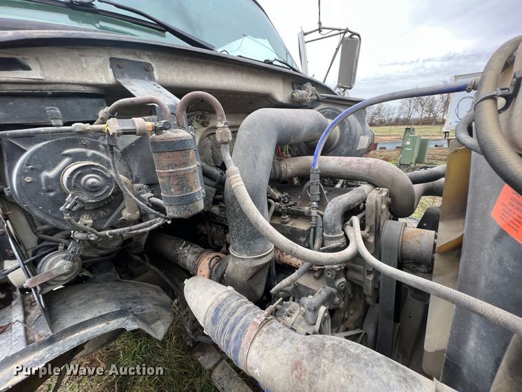 image for item ID9345 2000 Sterling L9500  ready mix truck