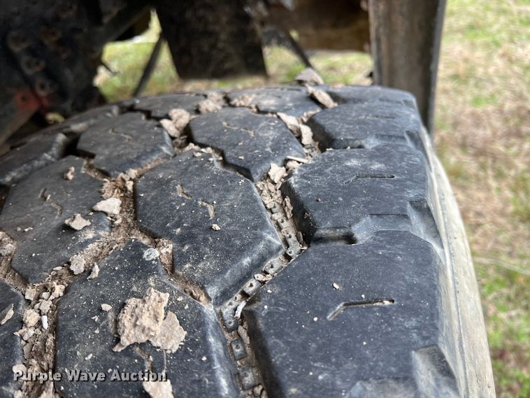 image for item ID9345 2000 Sterling L9500  ready mix truck