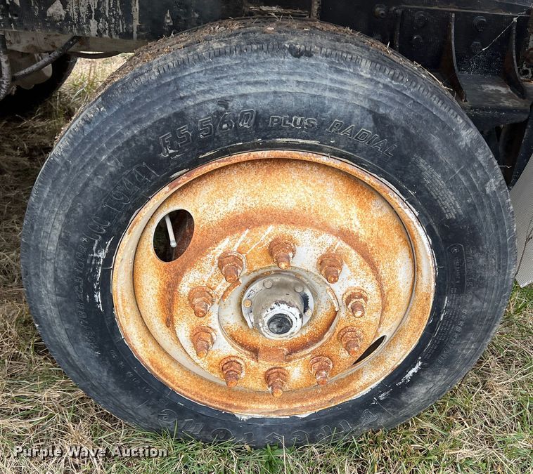 image for item ID9345 2000 Sterling L9500  ready mix truck