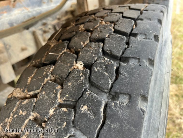 image for item ID9345 2000 Sterling L9500  ready mix truck