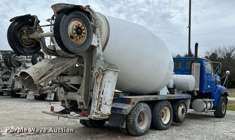 image for item ID9348 2006 Sterling L9500  ready mix truck