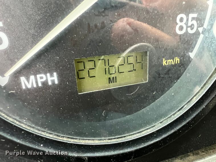 image for item ID9348 2006 Sterling L9500  ready mix truck