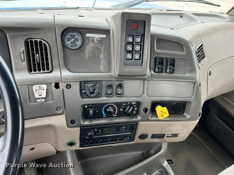 image for item ID9348 2006 Sterling L9500  ready mix truck