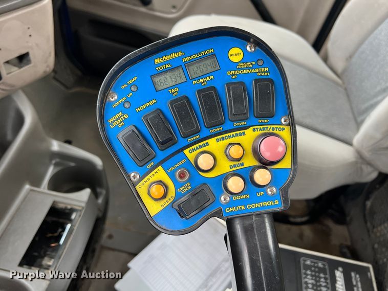 image for item ID9348 2006 Sterling L9500  ready mix truck