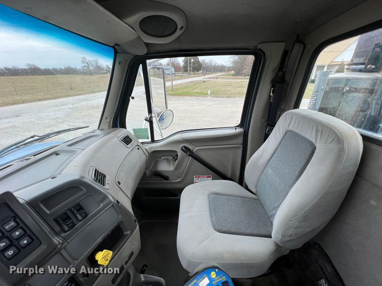 image for item ID9348 2006 Sterling L9500  ready mix truck