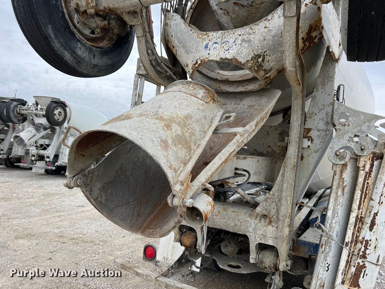 image for item ID9348 2006 Sterling L9500  ready mix truck