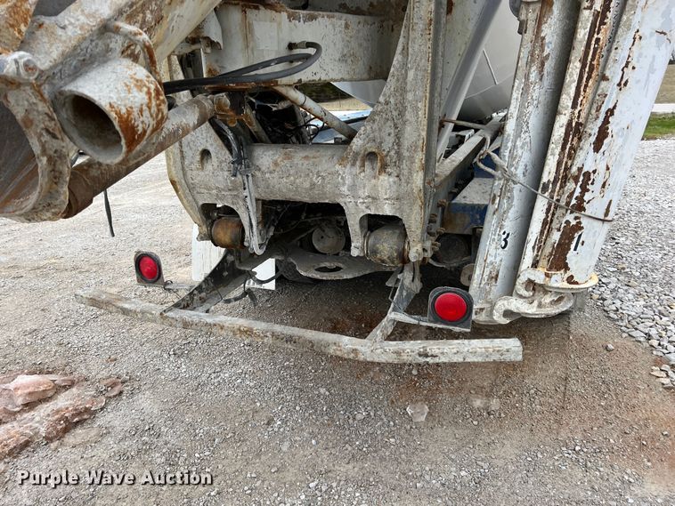 image for item ID9348 2006 Sterling L9500  ready mix truck