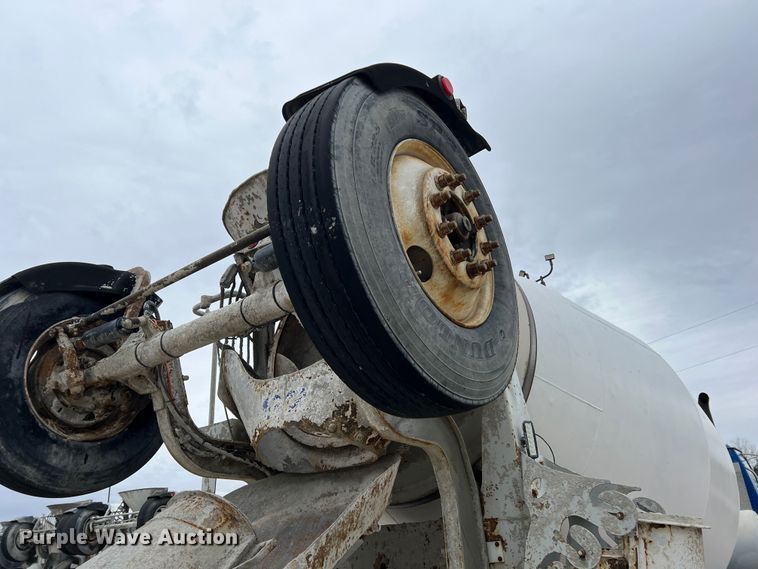 image for item ID9348 2006 Sterling L9500  ready mix truck