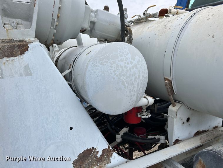 image for item ID9348 2006 Sterling L9500  ready mix truck