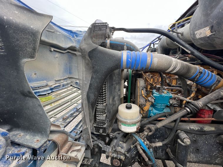 image for item ID9348 2006 Sterling L9500  ready mix truck