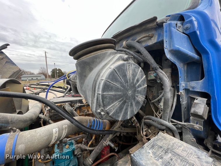 image for item ID9348 2006 Sterling L9500  ready mix truck