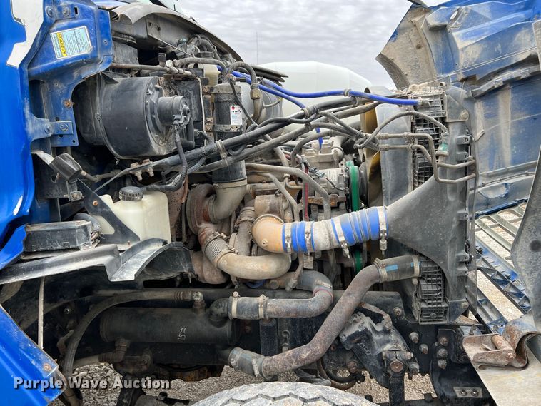 image for item ID9348 2006 Sterling L9500  ready mix truck