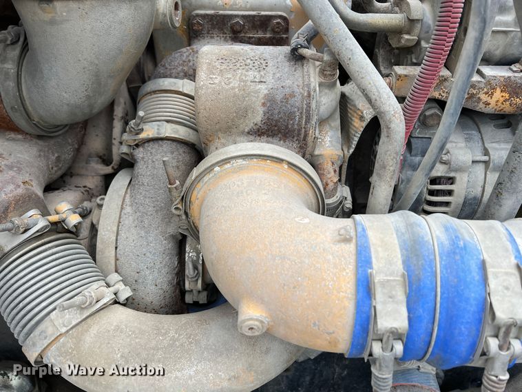 image for item ID9348 2006 Sterling L9500  ready mix truck