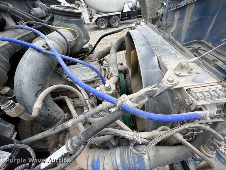 image for item ID9348 2006 Sterling L9500  ready mix truck