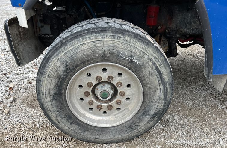 image for item ID9348 2006 Sterling L9500  ready mix truck