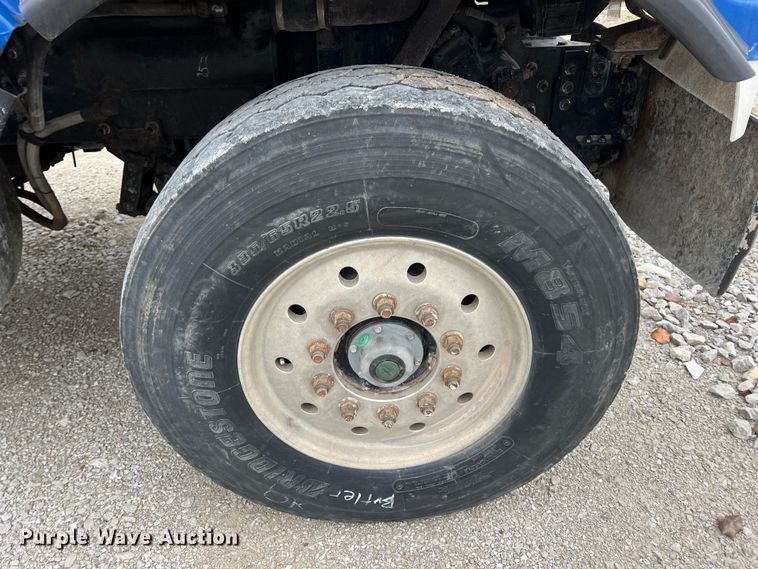 image for item ID9348 2006 Sterling L9500  ready mix truck