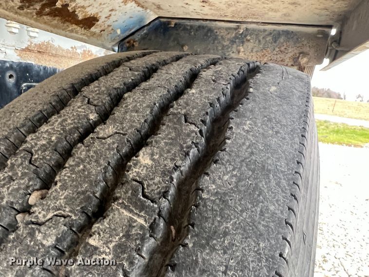 image for item ID9348 2006 Sterling L9500  ready mix truck