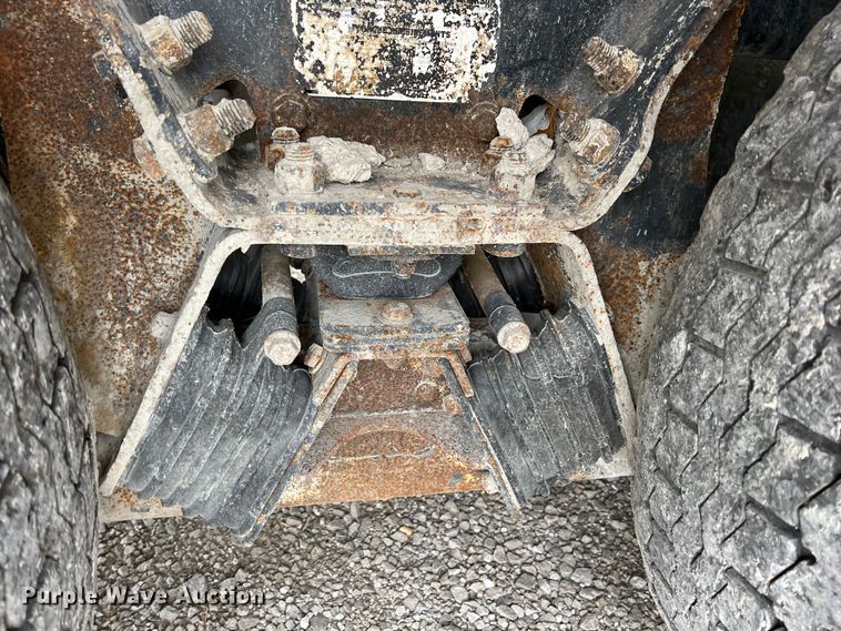 image for item ID9348 2006 Sterling L9500  ready mix truck