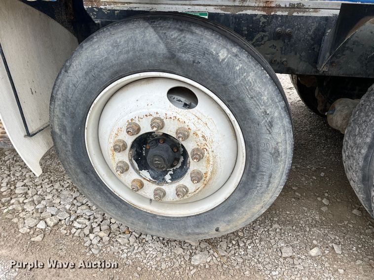 image for item ID9348 2006 Sterling L9500  ready mix truck