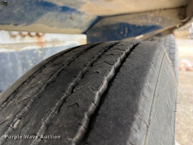 image for item ID9348 2006 Sterling L9500  ready mix truck