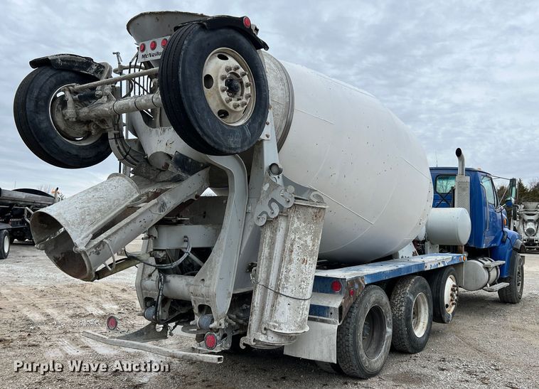 image for item ID9349 2006 Sterling L9500  ready mix truck