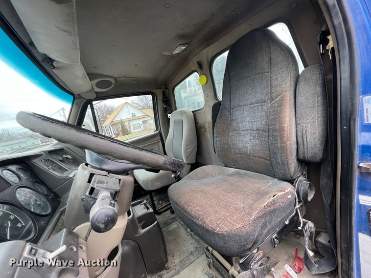 image for item ID9349 2006 Sterling L9500  ready mix truck