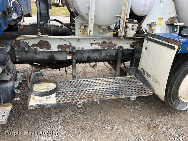 image for item ID9349 2006 Sterling L9500  ready mix truck