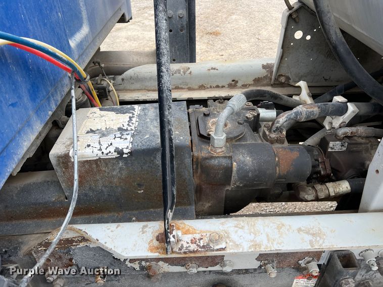 image for item ID9349 2006 Sterling L9500  ready mix truck