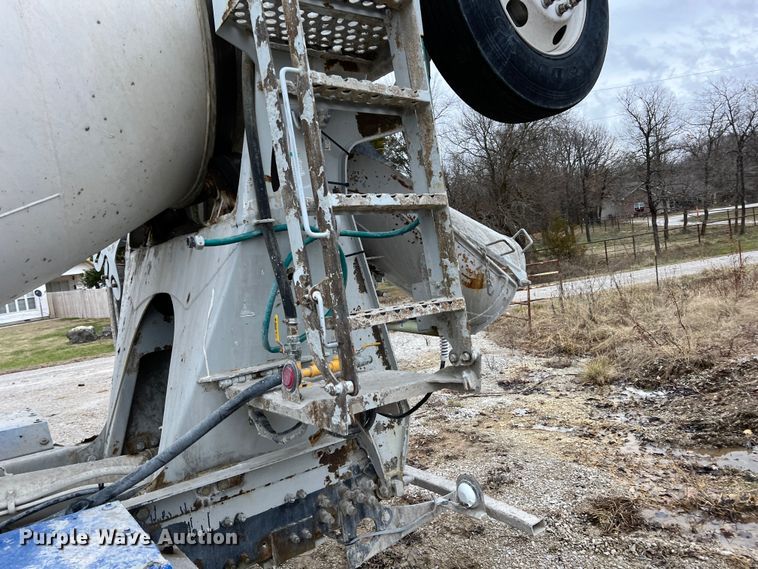 image for item ID9349 2006 Sterling L9500  ready mix truck