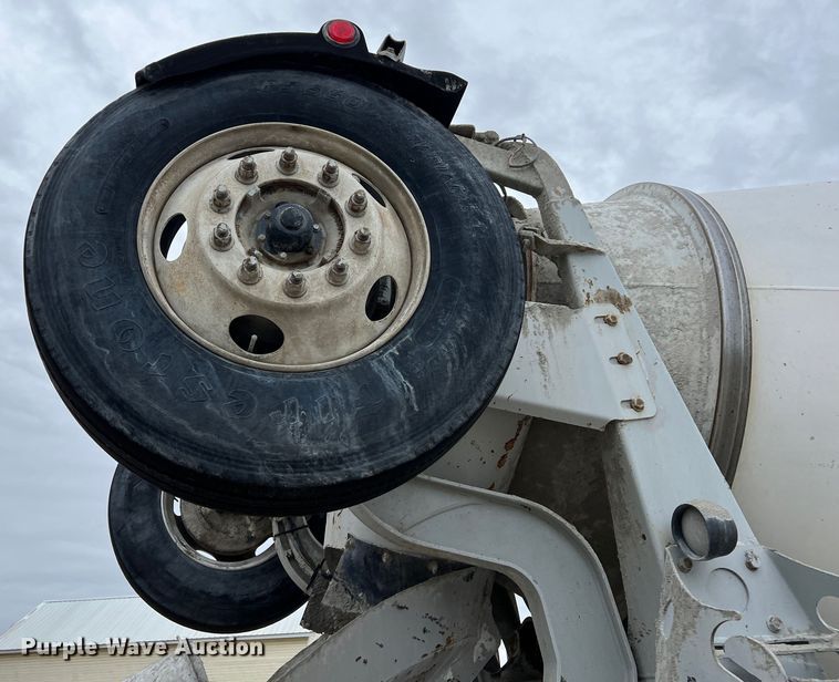 image for item ID9349 2006 Sterling L9500  ready mix truck