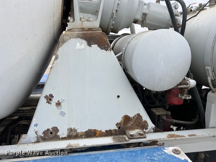 image for item ID9349 2006 Sterling L9500  ready mix truck