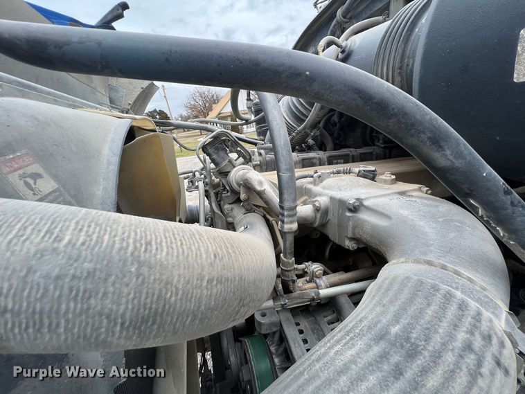 image for item ID9349 2006 Sterling L9500  ready mix truck