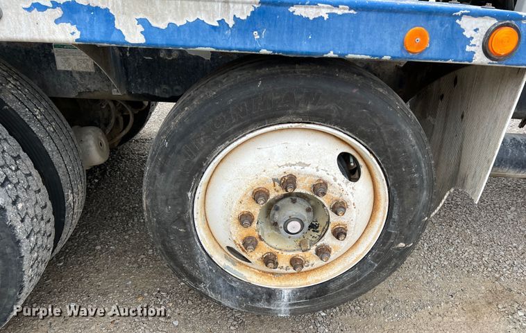 image for item ID9349 2006 Sterling L9500  ready mix truck