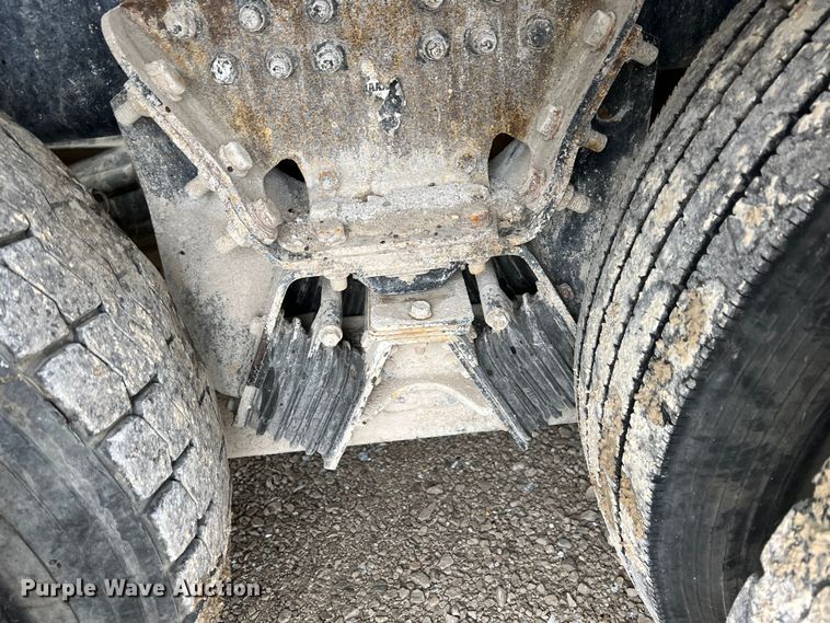 image for item ID9349 2006 Sterling L9500  ready mix truck