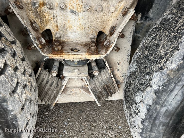 image for item ID9349 2006 Sterling L9500  ready mix truck